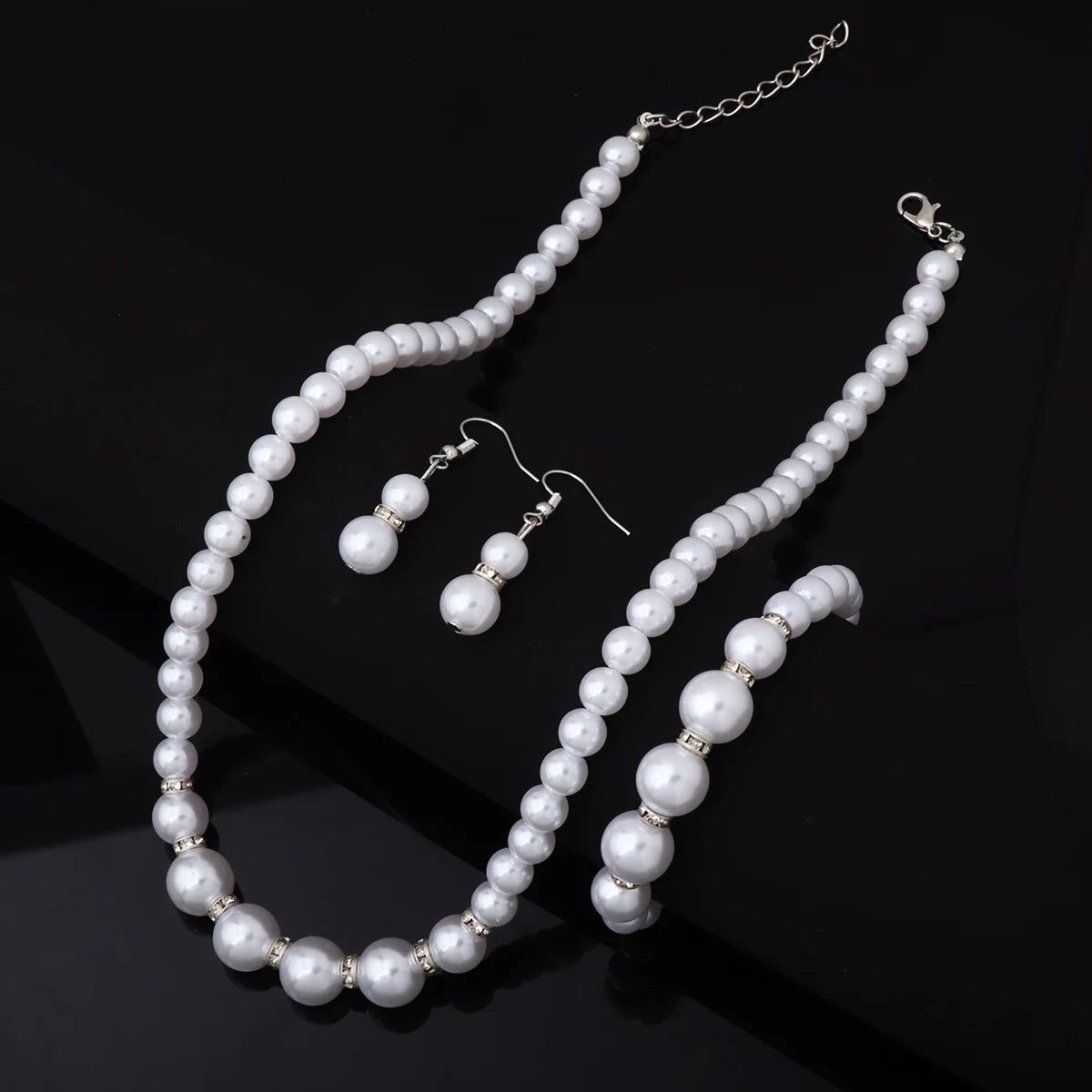 3PCS Women’s Simulated Pearl Jewelry Set – Necklace, Earrings & Bracelet